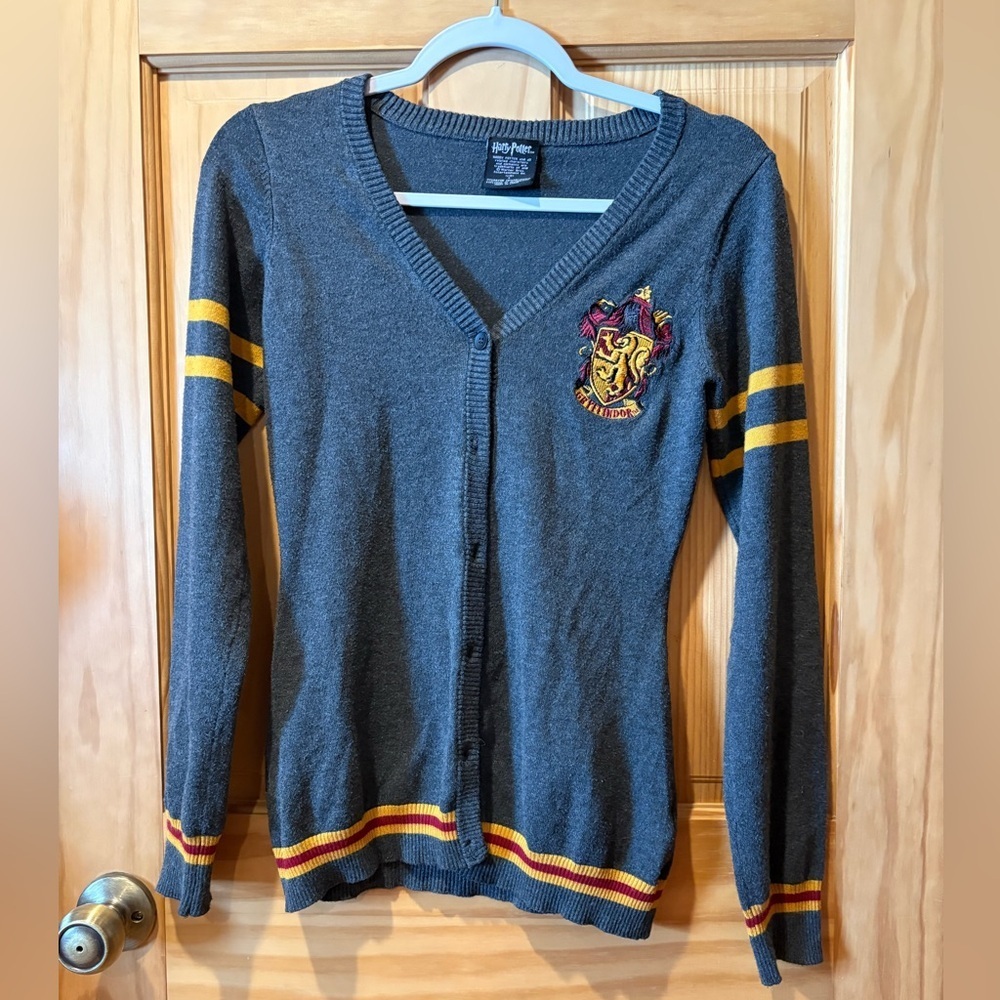 Warner Bros. Harry Potter Gryffindor embroidered crest cardigan Gray size S